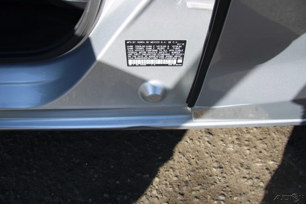 2015 Honda Fit - Image 11 of 21