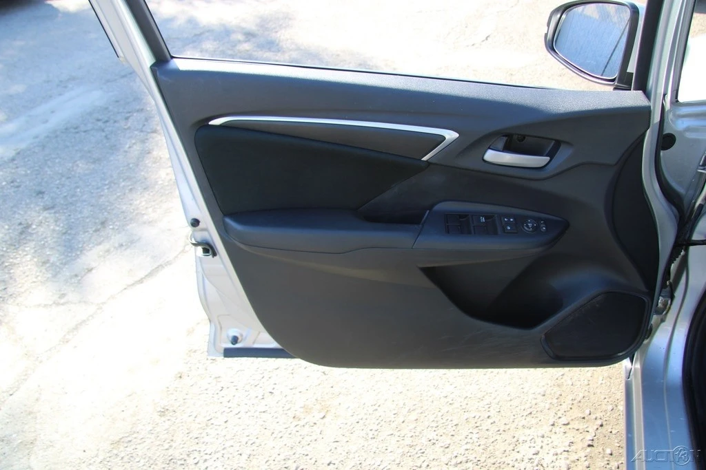 2015 Honda Fit - Image 12 of 21
