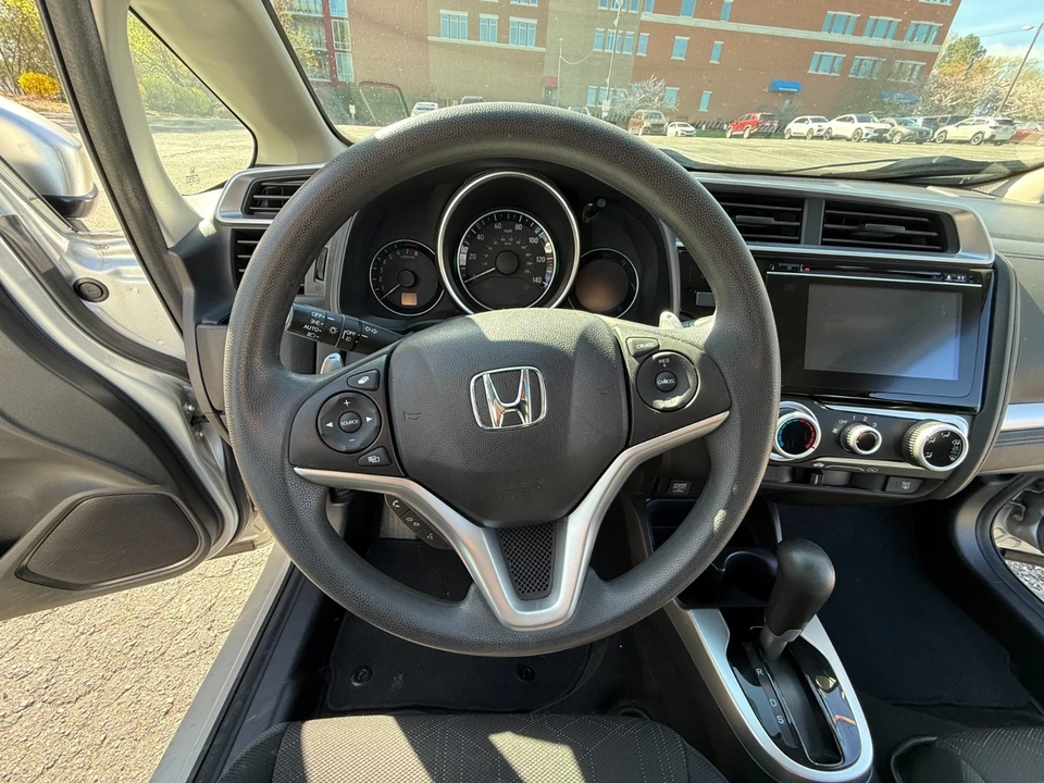 2015 Honda Fit - Image 9 of 20