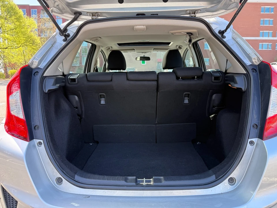 2015 Honda Fit - Image 17 of 20