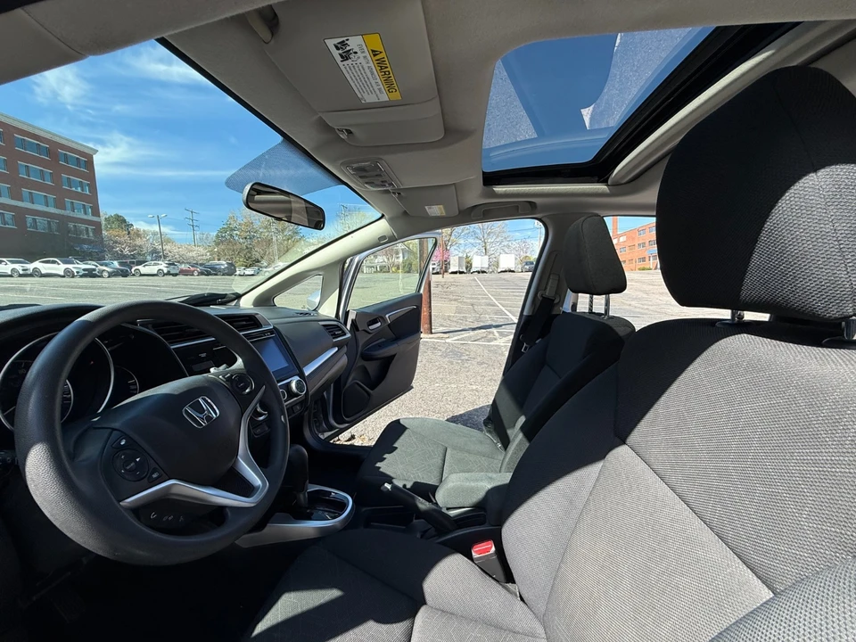 2015 Honda Fit - Image 8 of 20
