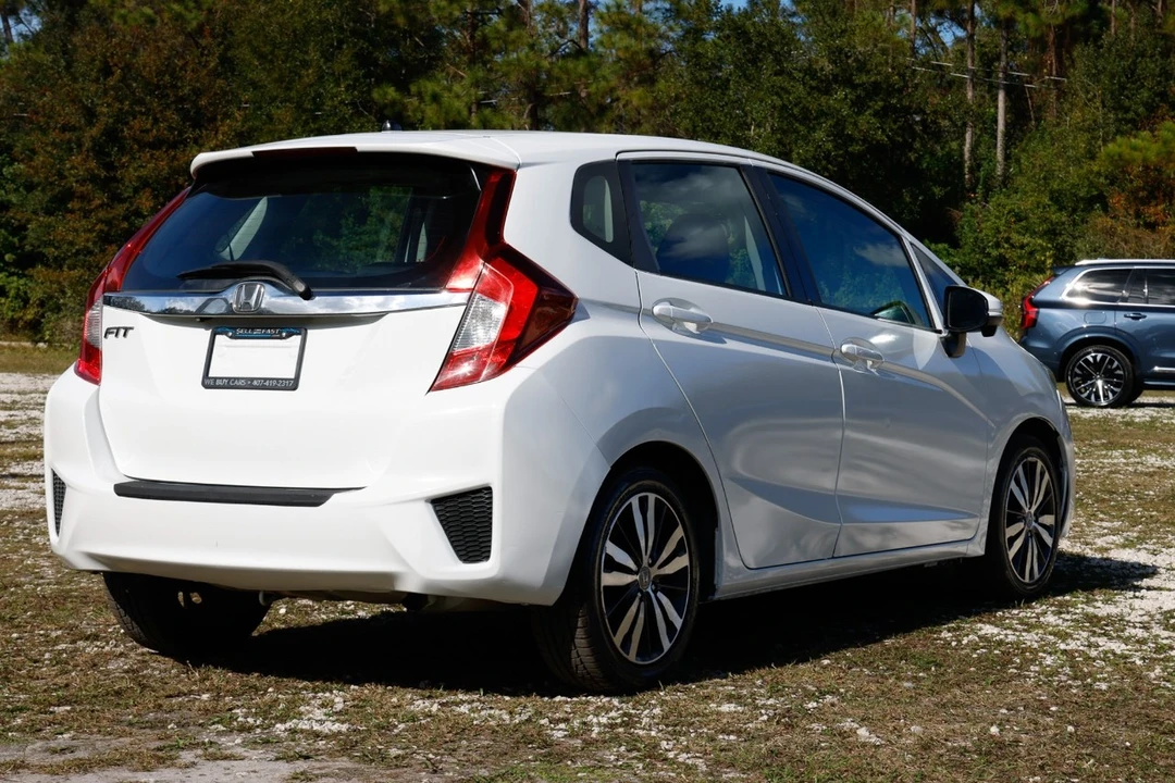 2015 Honda Fit - Image 11 of 12