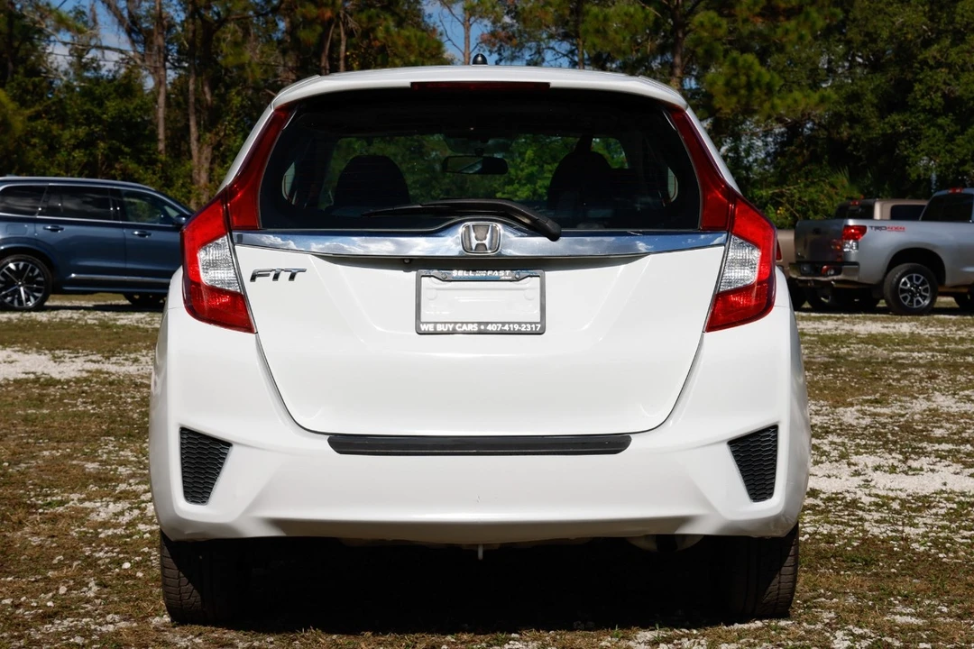 2015 Honda Fit - Image 9 of 12