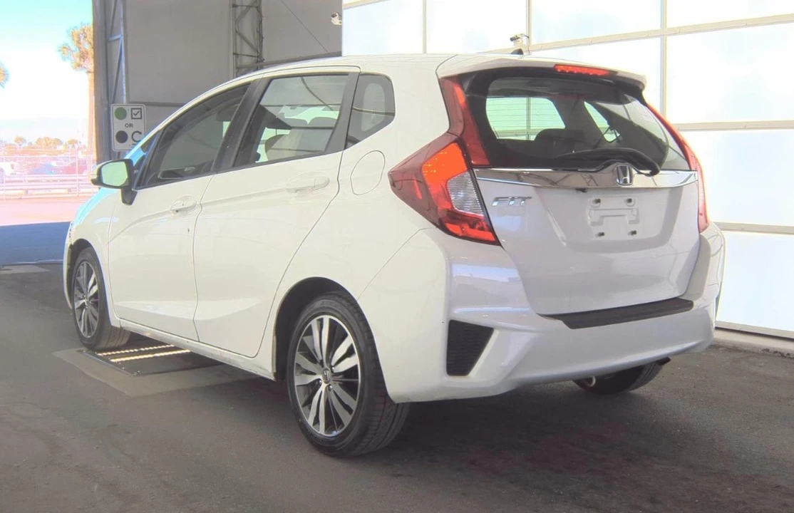 2015 Honda Fit - Image 6 of 11