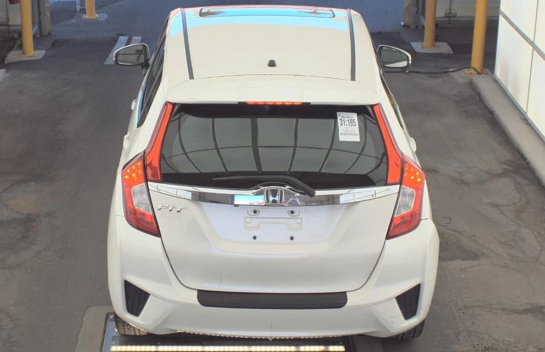 2015 Honda Fit - Image 5 of 11