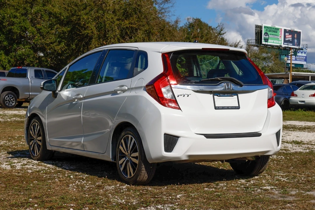 2015 Honda Fit - Image 5 of 12