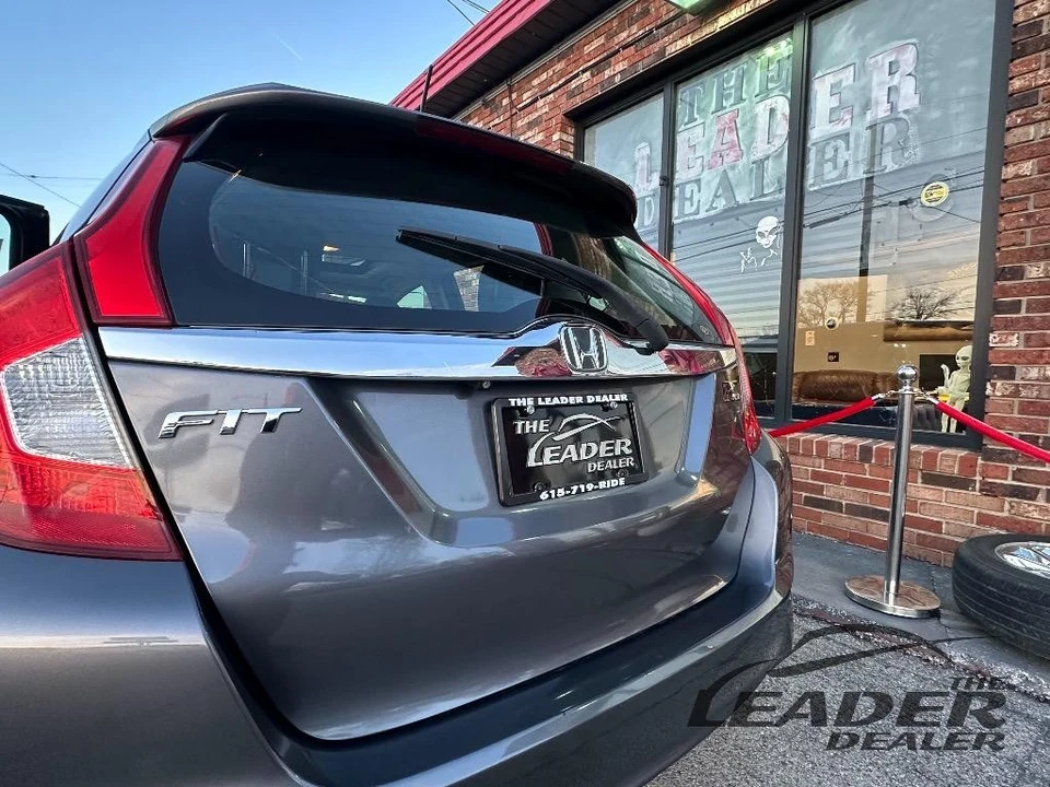 2015 Honda Fit - Image 9 of 16