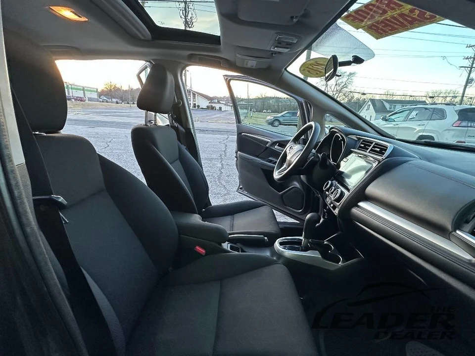 2015 Honda Fit - Image 11 of 16