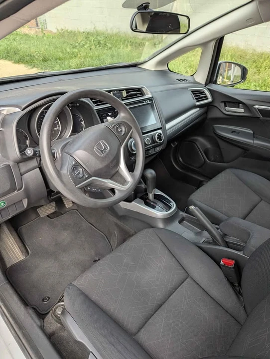 2015 Honda Fit - Image 2 of 10