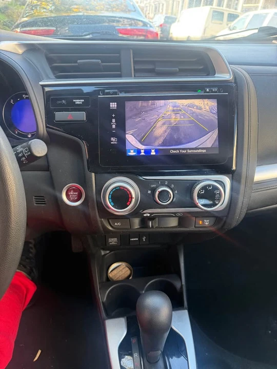 2015 Honda Fit - Image 11 of 16