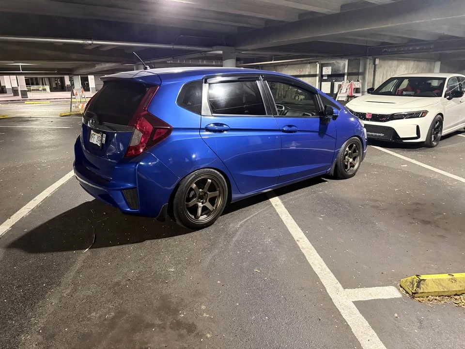 2015 Honda Fit - Image 2 of 7