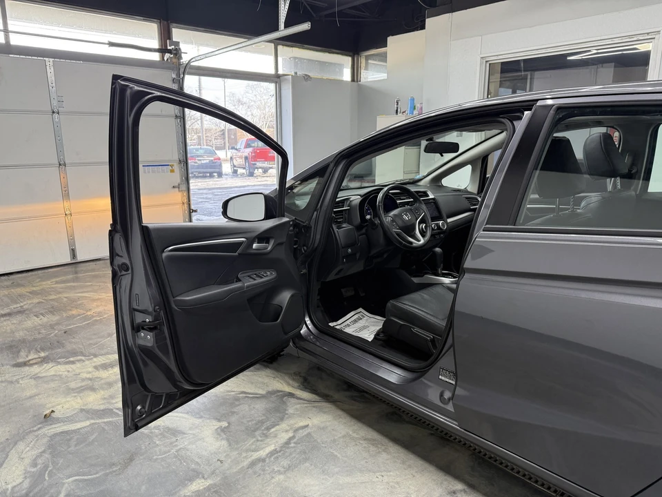 2015 Honda Fit - Image 10 of 21
