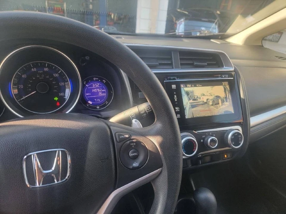 2015 Honda Fit - Image 9 of 11