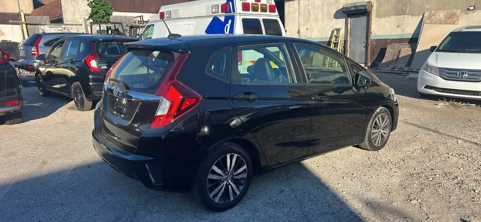 2015 Honda Fit - Image 4 of 9
