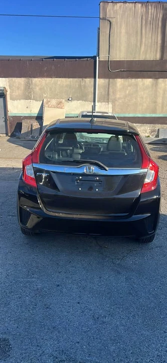 2015 Honda Fit - Image 3 of 9