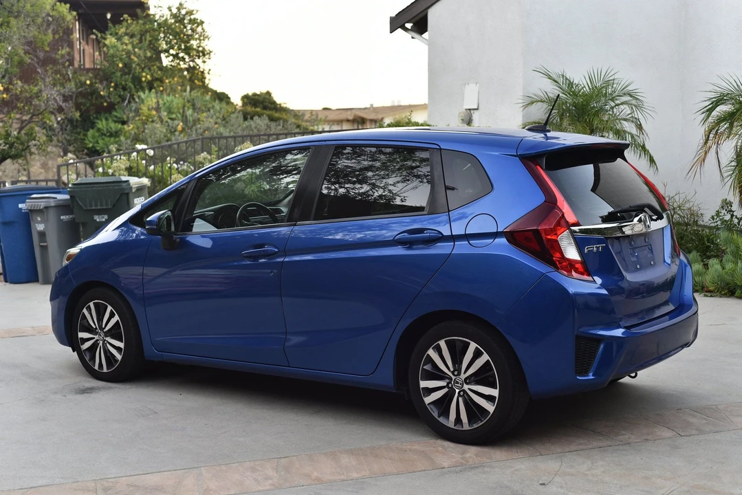 2015 Honda Fit - Image 5 of 27