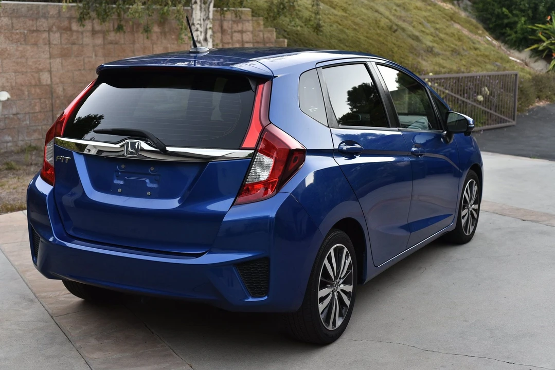 2015 Honda Fit - Image 3 of 27