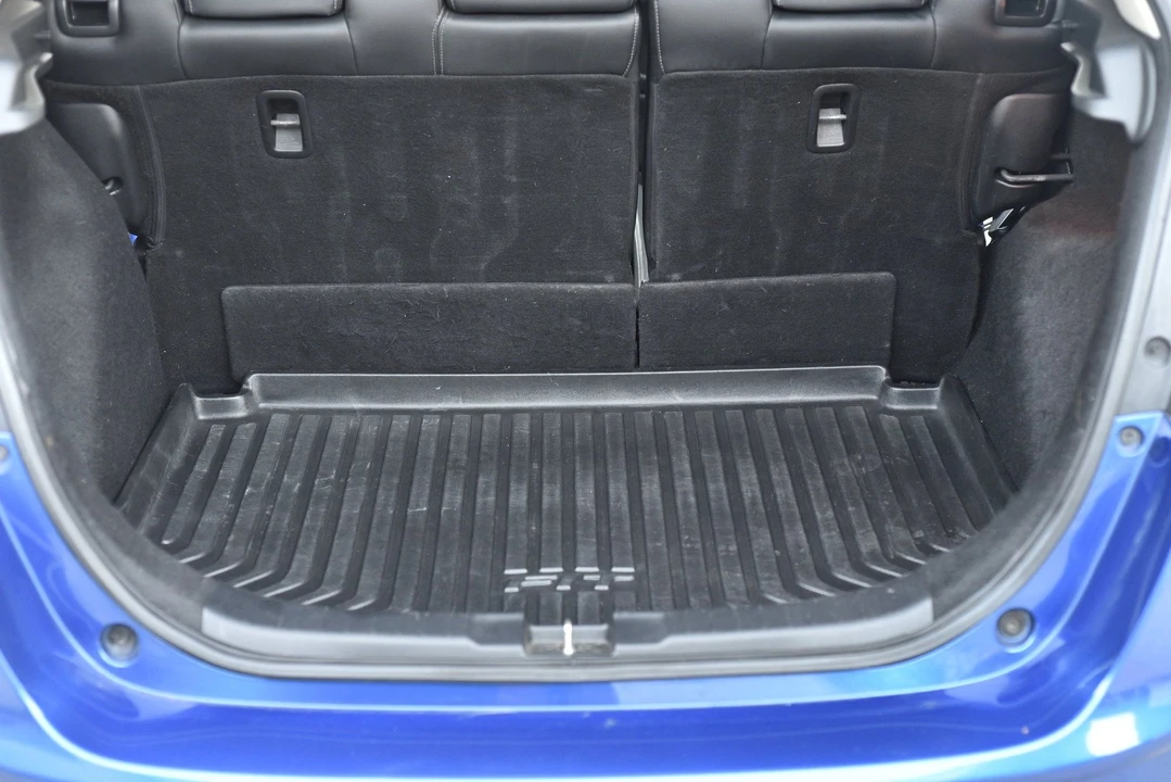 2015 Honda Fit - Image 17 of 27