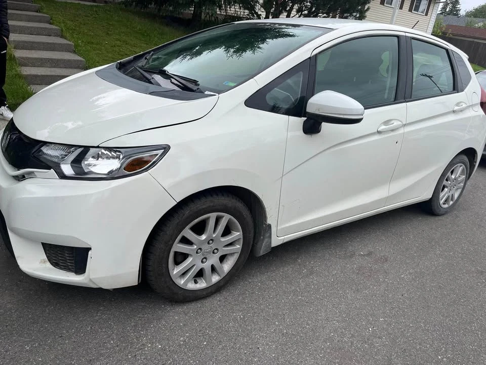 2015 Honda Fit - Image 3 of 10