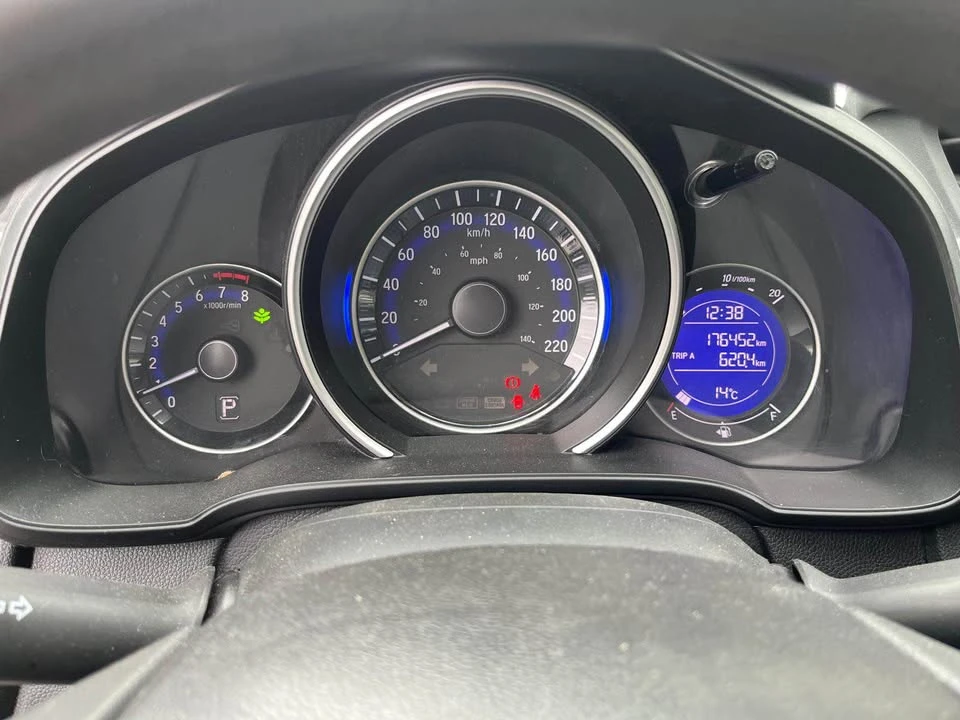 2015 Honda Fit - Image 4 of 10