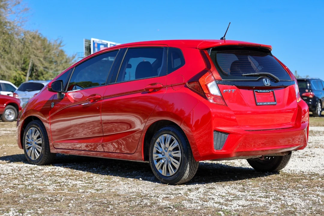 2015 Honda Fit - Image 5 of 12