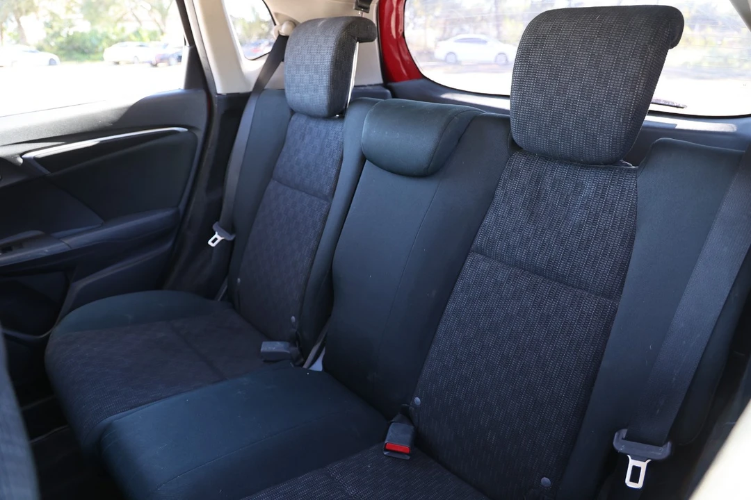 2015 Honda Fit - Image 8 of 12
