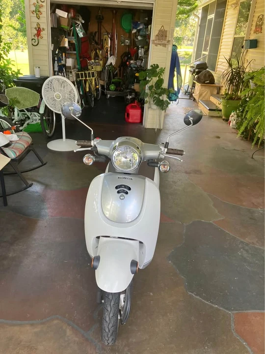 2015 Honda Mopeds - Image 2 of 5