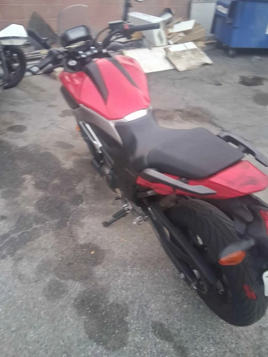 2015 Honda Motorcycles - Image 2 of 3