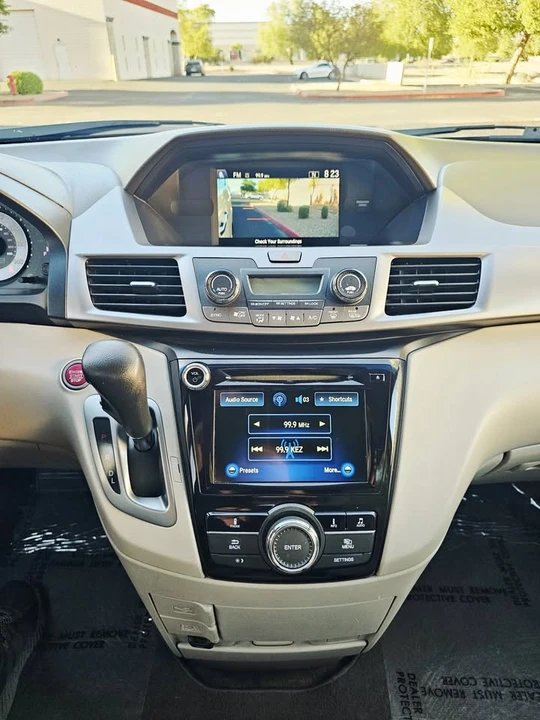 2015 Honda Odyssey - Image 12 of 15