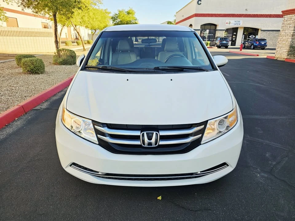 2015 Honda Odyssey - Image 2 of 15