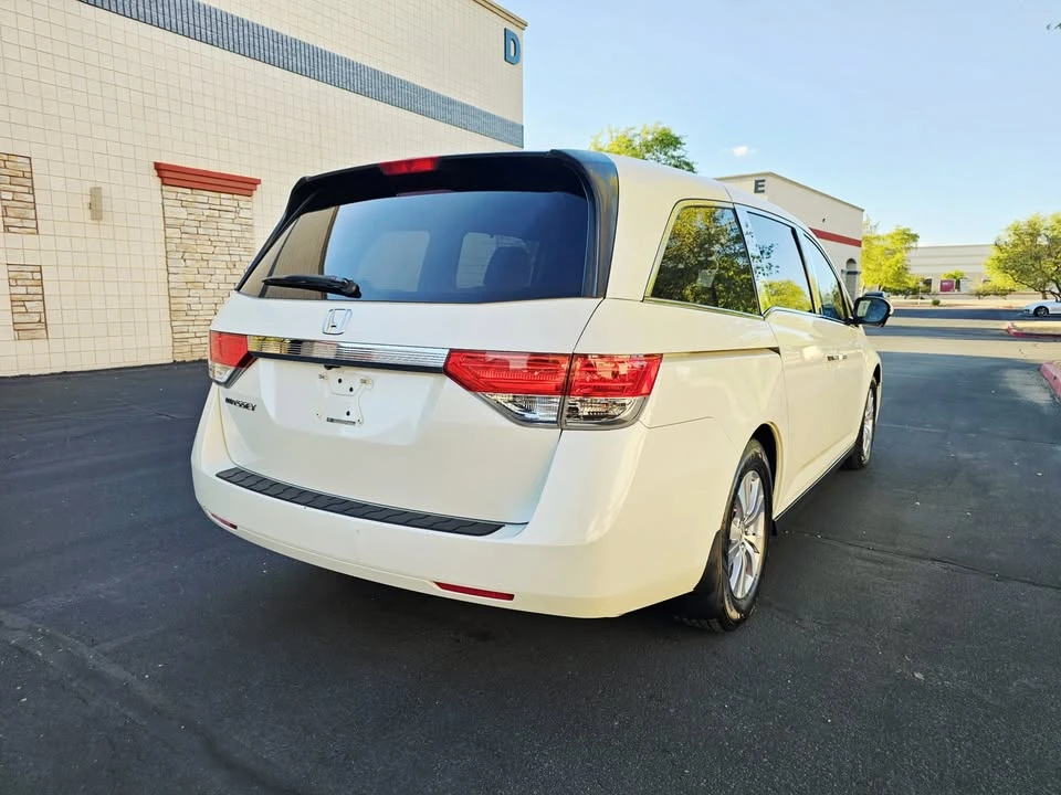 2015 Honda Odyssey - Image 4 of 15