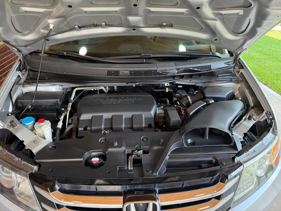 2015 Honda Odyssey - Image 2 of 20