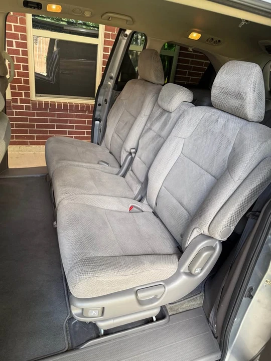 2015 Honda Odyssey - Image 10 of 20