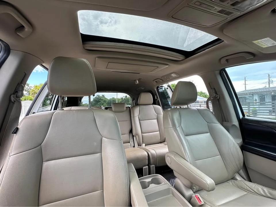 2015 Honda Odyssey - Image 14 of 20
