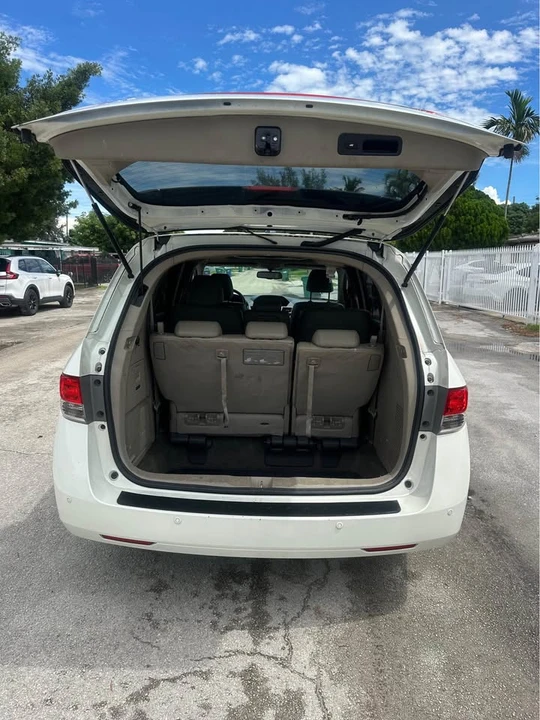 2015 Honda Odyssey - Image 13 of 20