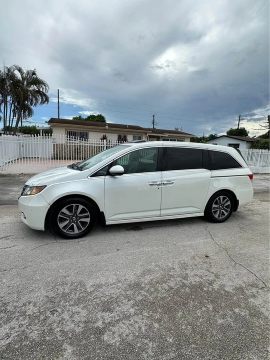 2015 Honda Odyssey - Image 7 of 20