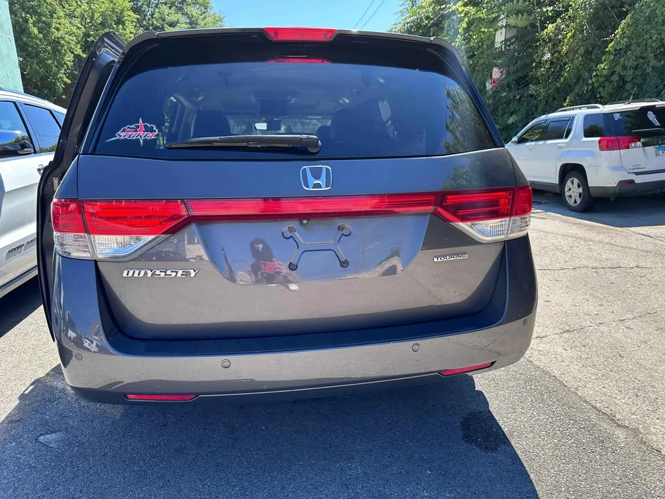 2015 Honda Odyssey - Image 8 of 18