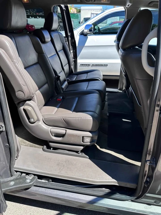 2015 Honda Odyssey - Image 9 of 18