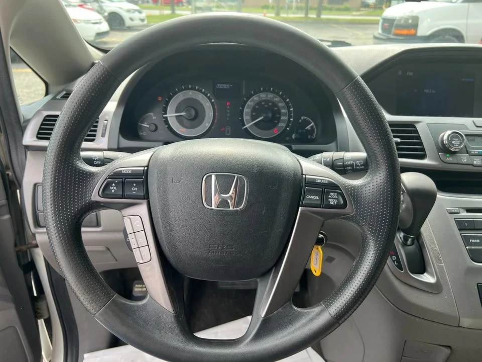 2015 Honda Odyssey - Image 13 of 16