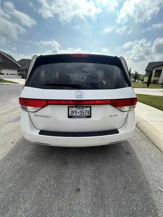 2015 Honda Odyssey - Image 3 of 9