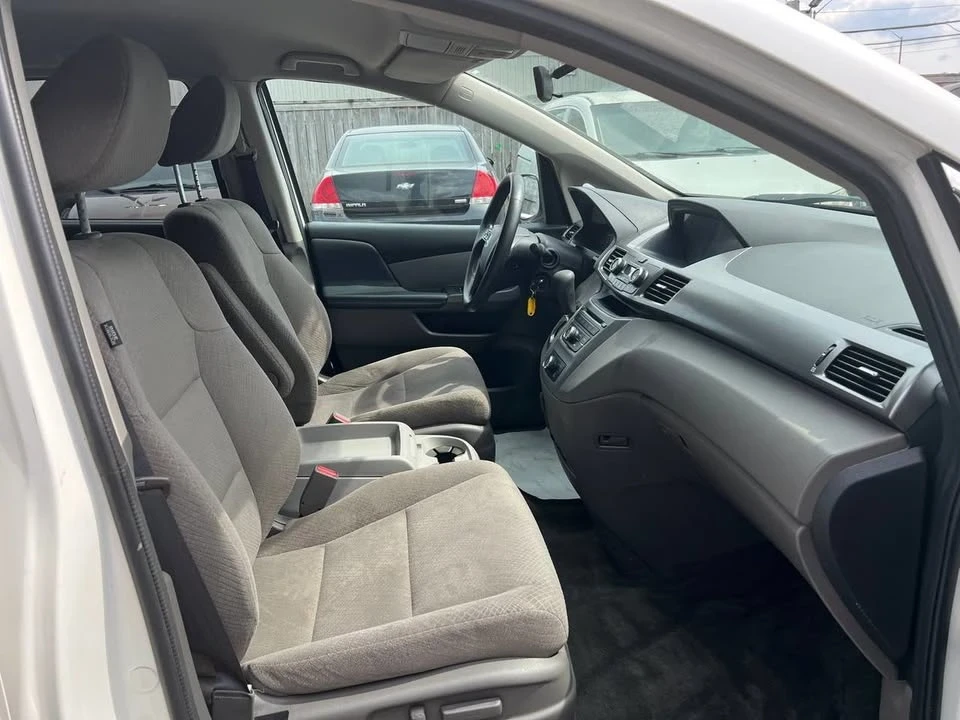 2015 Honda Odyssey - Image 5 of 16