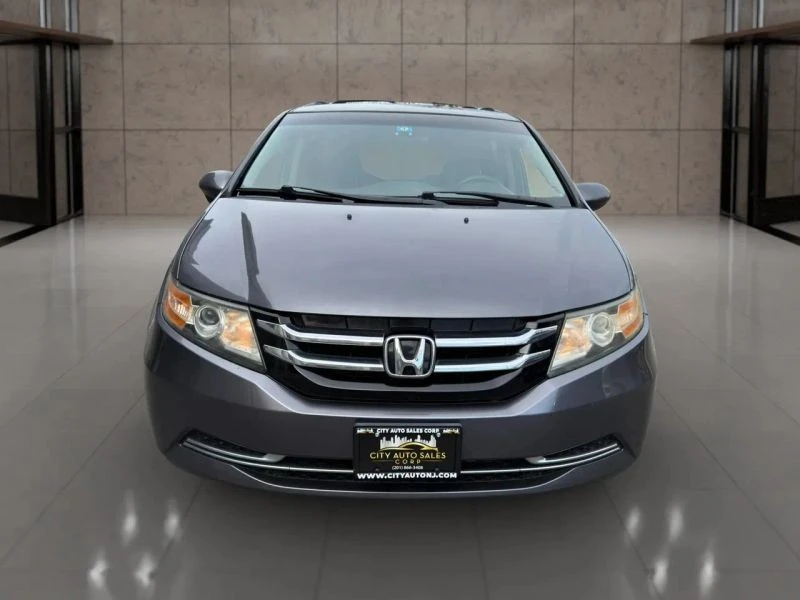 2015 Honda Odyssey - Image 2 of 12