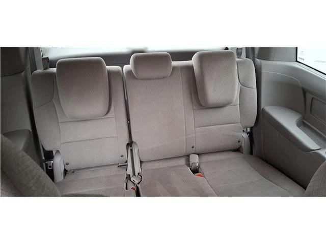 2015 Honda Odyssey - Image 16 of 21
