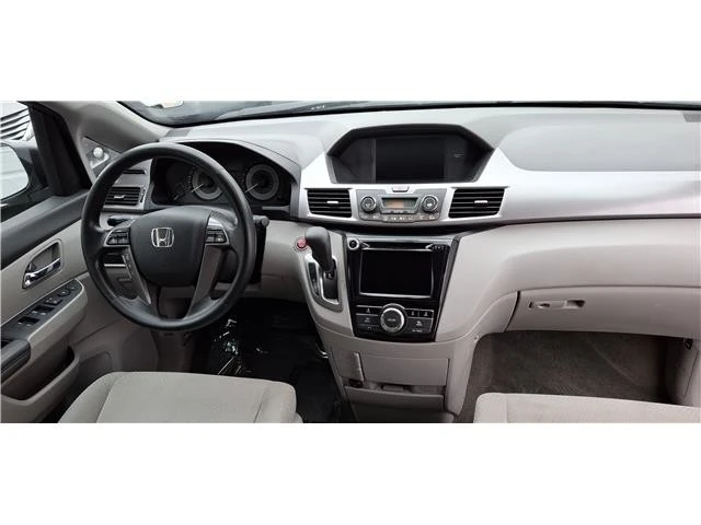 2015 Honda Odyssey - Image 18 of 21