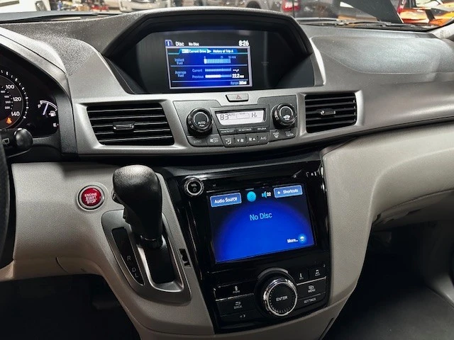 2015 Honda Odyssey - Image 11 of 20