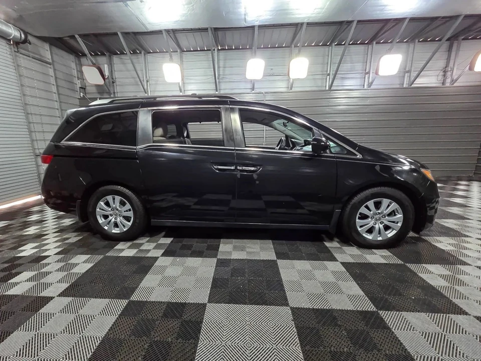 2015 Honda Odyssey - Image 10 of 12