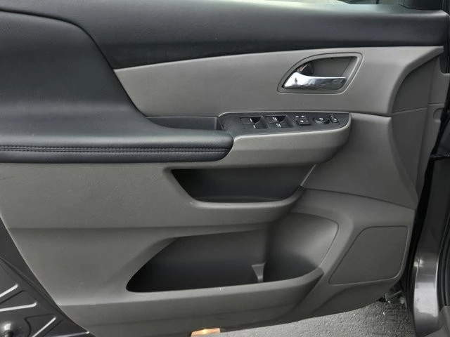 2015 Honda Odyssey - Image 9 of 12