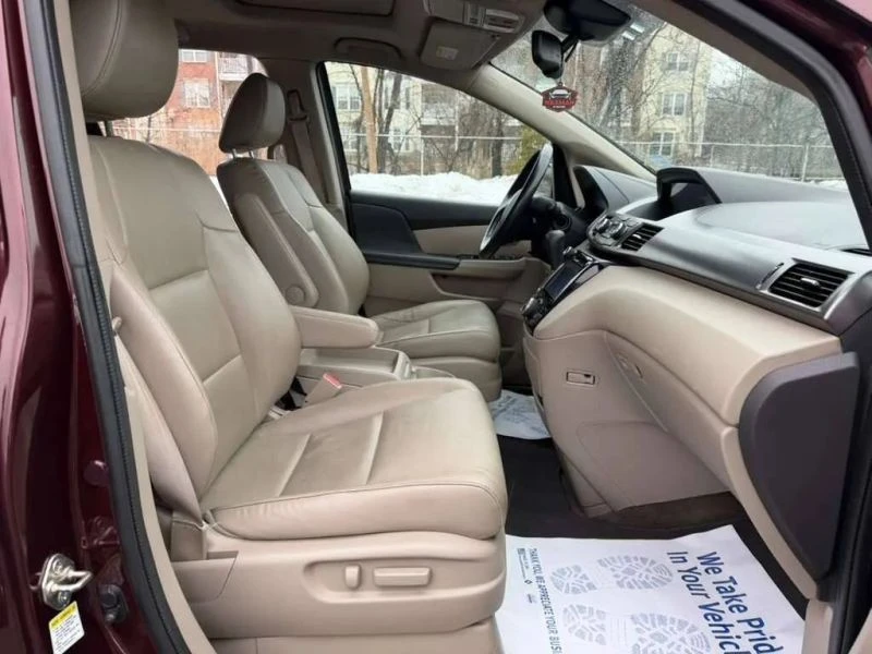 2015 Honda Odyssey - Image 11 of 12