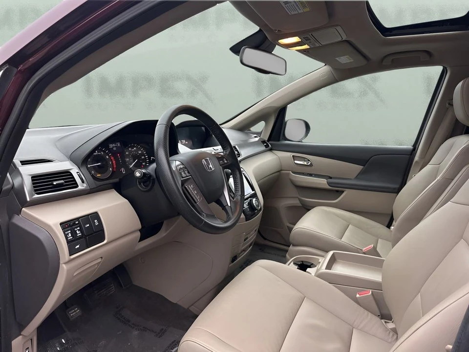 2015 Honda Odyssey - Image 9 of 12