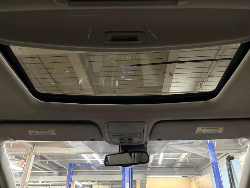 2015 Honda Odyssey - Image 10 of 12